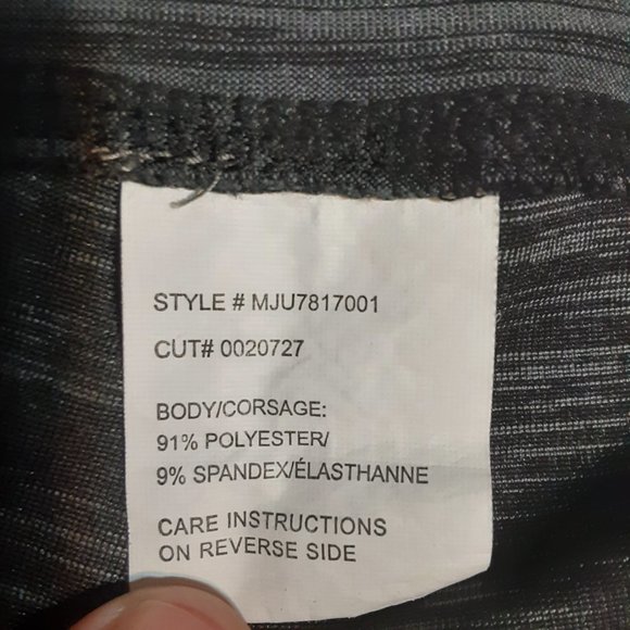 Cinch Women's Workout Cropped Leggings in Size XL - Picture 4 of 4